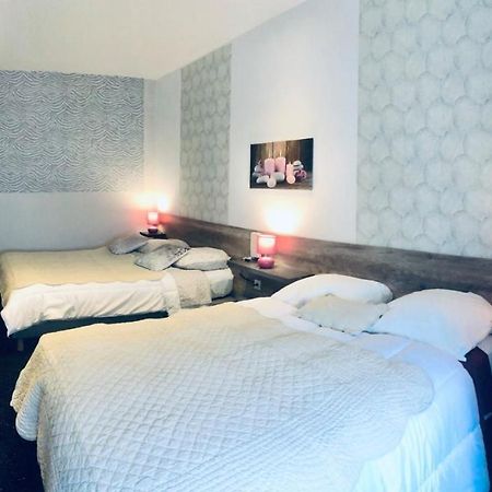 Hotel Le Kamelia 살레 외부 사진