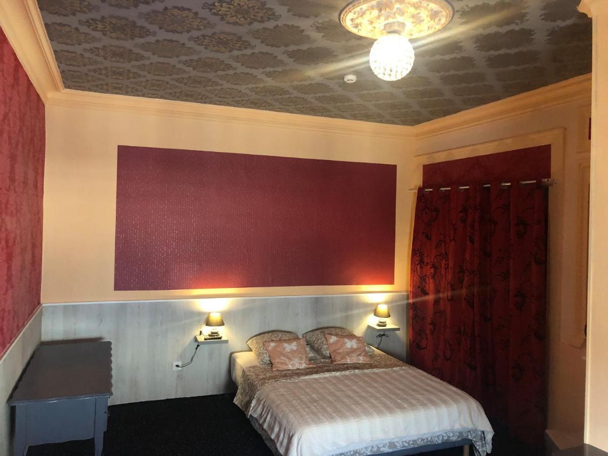 Hotel Le Kamelia 살레 외부 사진