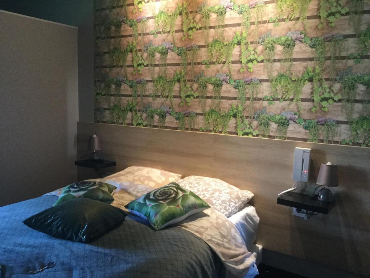Hotel Le Kamelia 살레 외부 사진