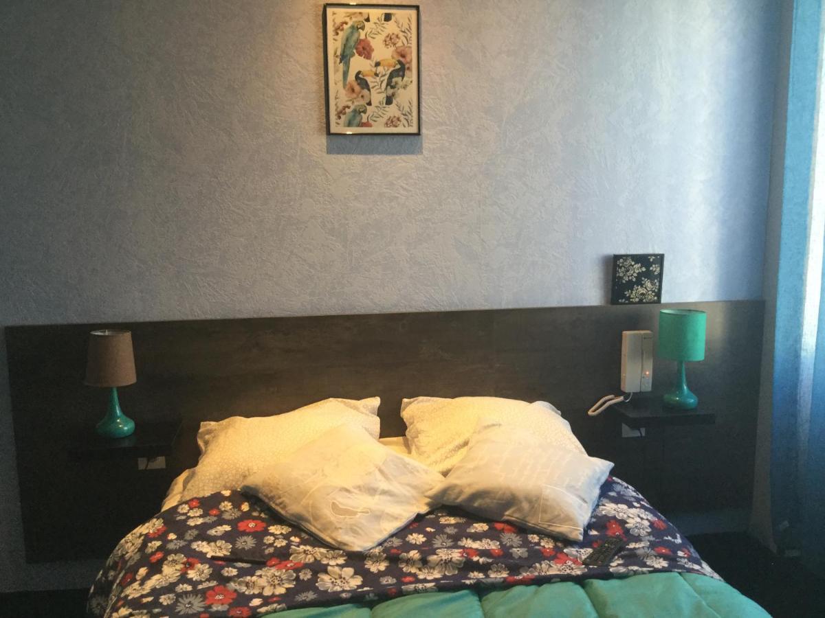 Hotel Le Kamelia 살레 외부 사진
